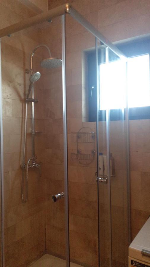 Apartament 2 Bucureşti